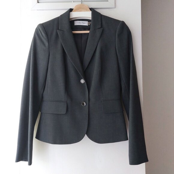 New Cond. Calvin Klein Womens Grey Gray Skirt Suit - Blazer Sz 2 - Skirt Sz 4 - Picture 2 of 13